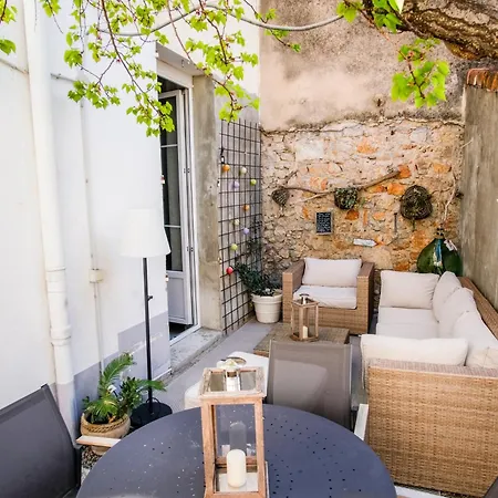 דירה Tres Cosy Avec Cour *