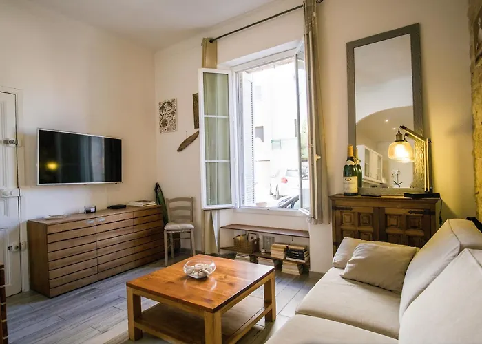 Tres Cosy Avec Cour Lägenhet
