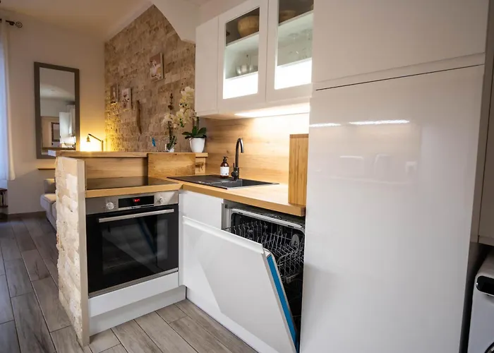 Apartment Tres Cosy Avec Cour *