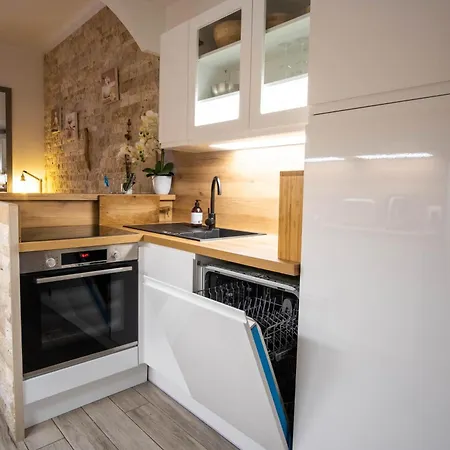 Apartment Tres Cosy Avec Cour *